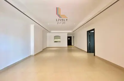 Apartment - 1 Bedroom - 2 Bathrooms for rent in East Porto Drive - Porto Arabia - The Pearl Island - Doha