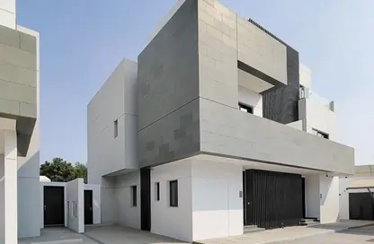 Compound - 3 Bedrooms - 3 Bathrooms for rent in Al Sadd Road - Al Sadd - Doha