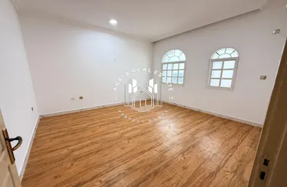 Apartment - 1 Bedroom - 1 Bathroom for rent in New Salata - Salata - Doha