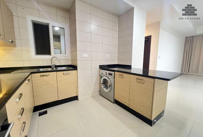 982851 - Property Image 2