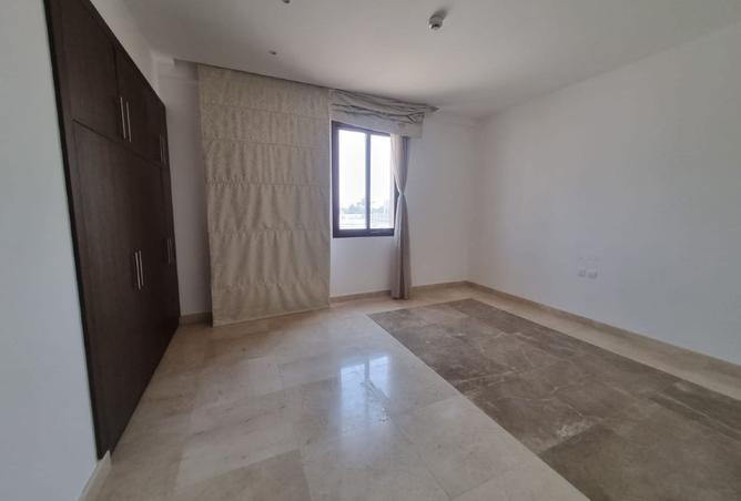 929429 - Property Image 2