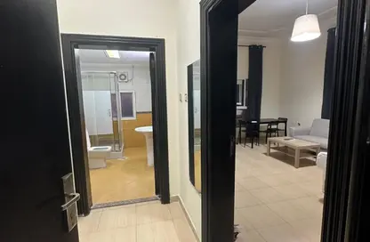 Apartment - Studio - 1 Bathroom for rent in West Bay - West Bay - Doha