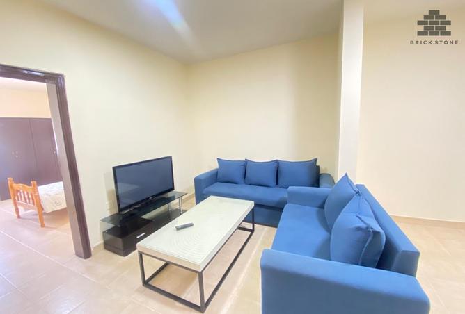 932818 - Property Image 3