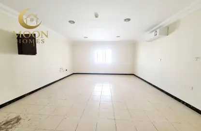 Apartment - 3 Bedrooms - 3 Bathrooms for rent in Muntazah 7 - Al Muntazah - Doha