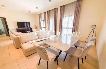Apartment - 2 Bedrooms - 3 Bathrooms for rent in Teatro - Qanat Quartier - The Pearl Island - Doha