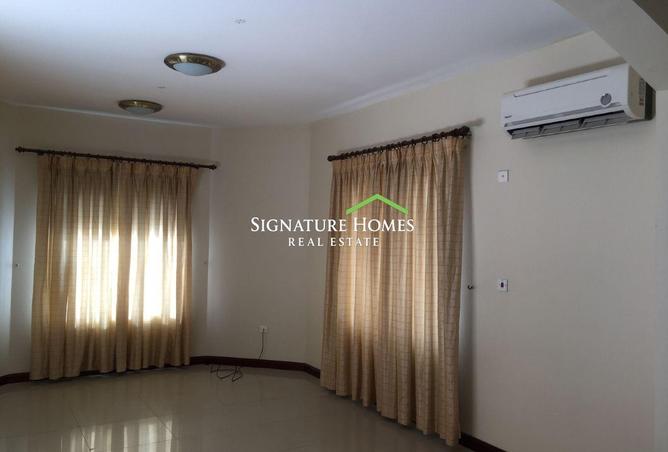 941188 - Property Image 2