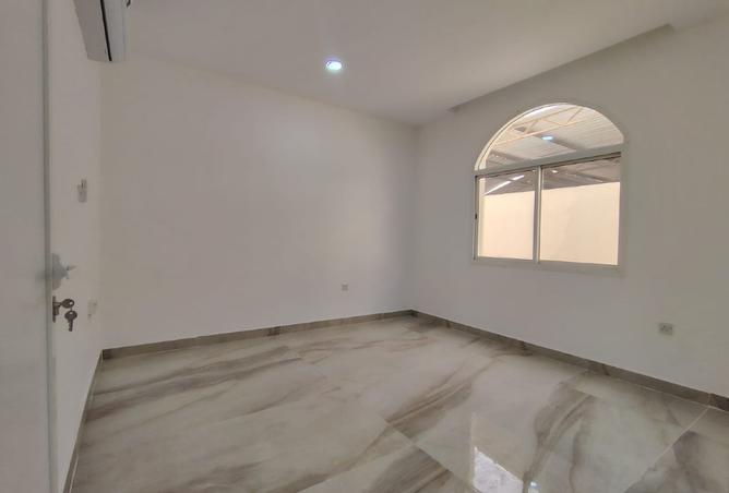 974767 - Property Image 3