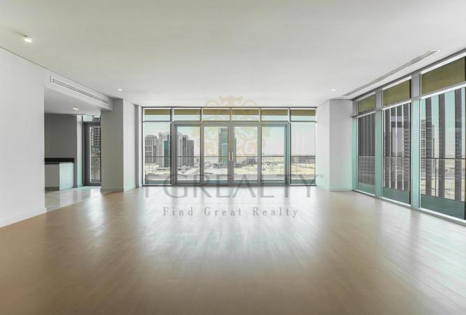 963772 - Property Main Image