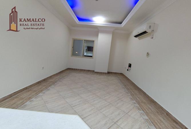 963871 - Property Image 2