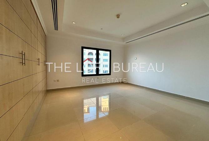942302 - Property Image 3