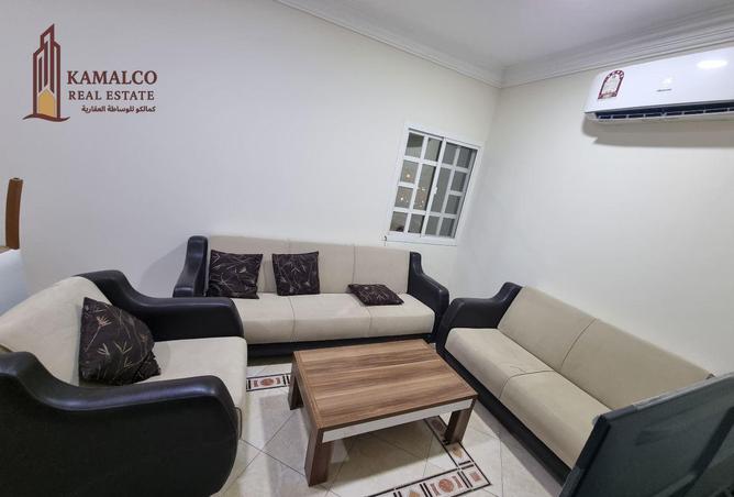 953896 - Property Image 3