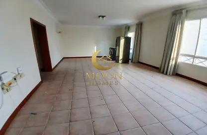 Apartment - 3 Bedrooms - 3 Bathrooms for rent in Al Mansoura - Al Mansoura - Doha