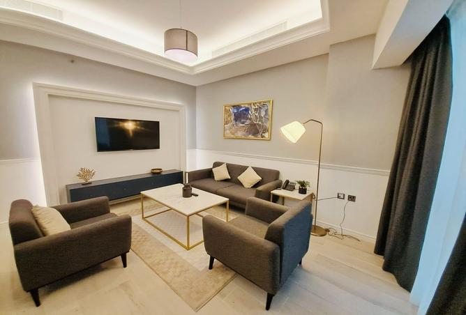 983017 - Property Image 2