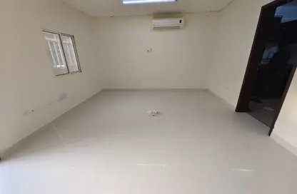 شقة - غرفة نوم - 1 حمام للايجار في مدينة خليفة جنوب - مدينة خليفة - الدوحة