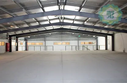Warehouse - Studio - 2 Bathrooms for rent in Industrial Area - Industrial Area - Doha