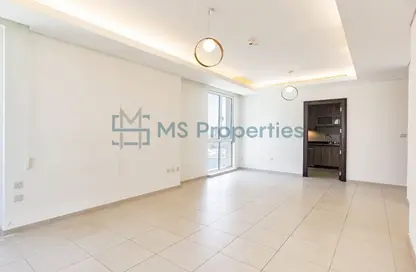 Apartment - 2 Bedrooms - 3 Bathrooms for rent in Viva East - Viva Bahriyah - The Pearl Island - Doha