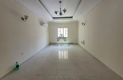 Apartment - 2 Bedrooms - 2 Bathrooms for rent in Al Mansoura - Al Mansoura - Doha