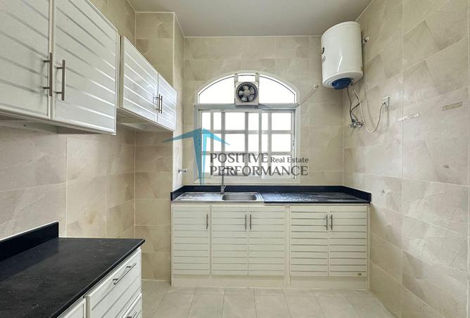 987043 - Property Image 2