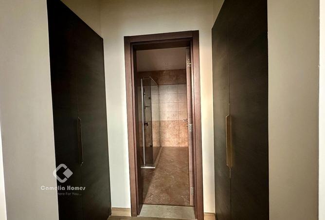 948689 - Property Image 2