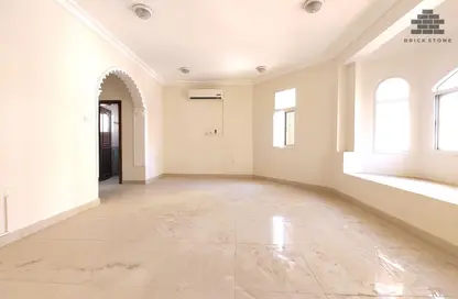 شقة - 2 غرف نوم - 2 حمامات للايجار في بناية عبدالله بن سلطان آل ثاني - الطريق الدائري الثالث - السد - الدوحة
