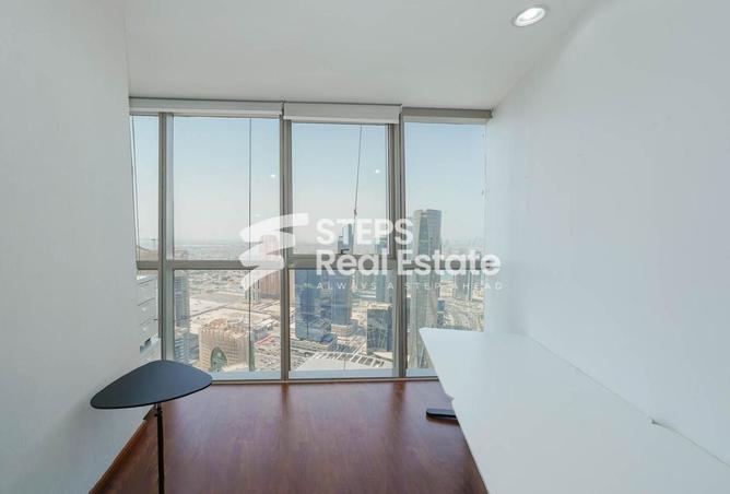 956352 - Property Image 2
