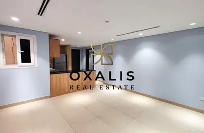 Apartment - 1 Bedroom - 2 Bathrooms for rent in Anas Street - Fereej Bin Mahmoud North - Fereej Bin Mahmoud - Doha