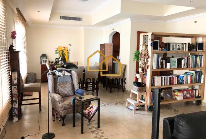 912731 - Property Image 3
