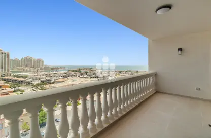Apartment - 1 Bedroom - 2 Bathrooms for rent in Tower 23 - Porto Arabia - The Pearl Island - Doha