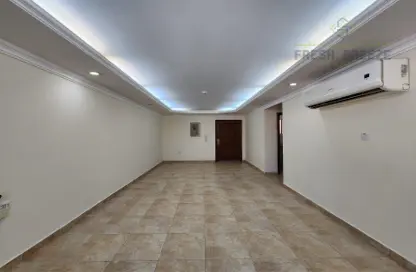 صورة لـ غرفة فارغة شقة - 2 غرف نوم - 2 حمامات للايجار في المنصورة - المنصورة - الدوحة ، صورة رقم 1