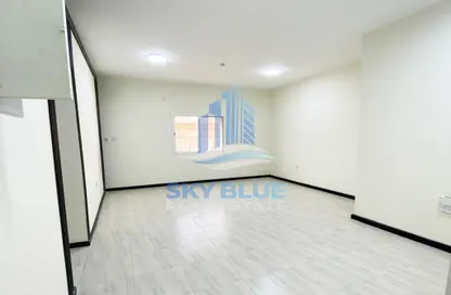 Apartment - 2 Bedrooms - 2 Bathrooms for rent in Al Sadd - Doha