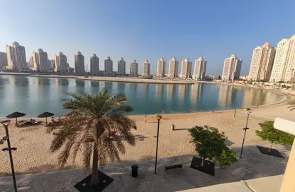 Townhouse - 2 Bedrooms - 3 Bathrooms for rent in Viva East - Viva Bahriyah - The Pearl Island - Doha