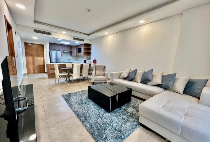 988483 - Property Image 2