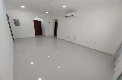 Apartment - 2 Bedrooms - 2 Bathrooms for rent in Al Wakra - Al Wakra - Al Wakrah - Al Wakra