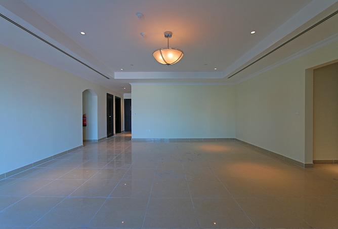 955783 - Property Image 2