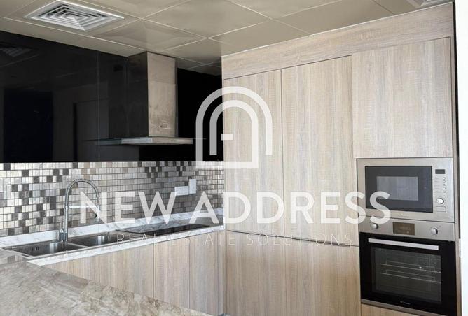 930735 - Property Image 2