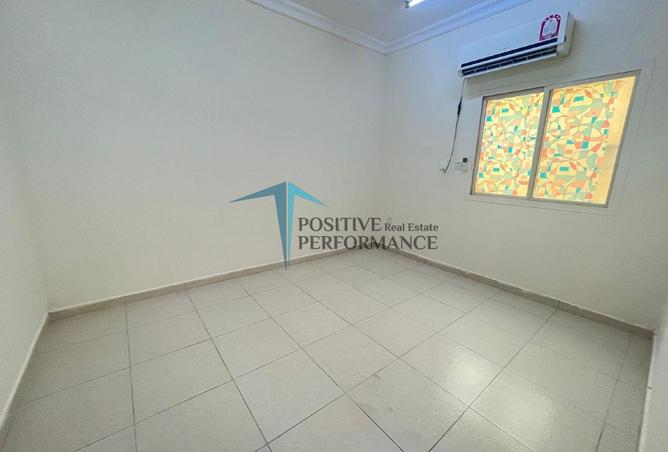 943489 - Property Image 3