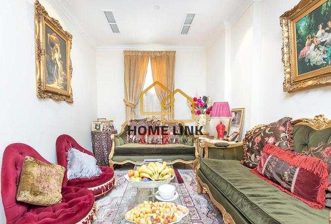 969043 - Property Image 2