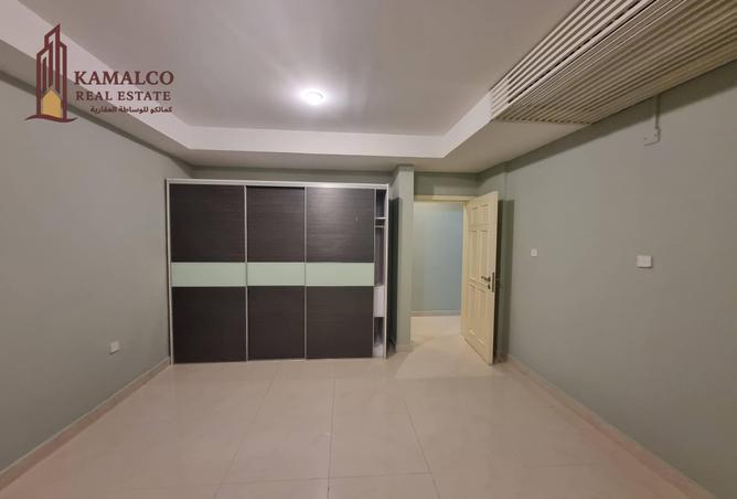 932871 - Property Image 3