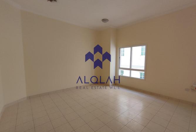 996989 - Property Image 2