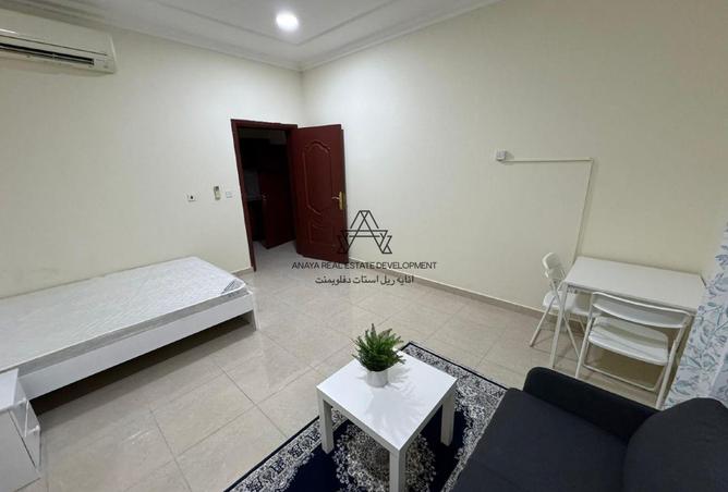 950385 - Property Image 2