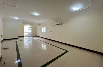 Apartment - 3 Bedrooms - 3 Bathrooms for rent in Fereej Bin Mahmoud North - Fereej Bin Mahmoud - Doha