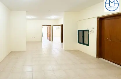 Apartment - 2 Bedrooms - 2 Bathrooms for rent in Old Salata - Salata - Doha