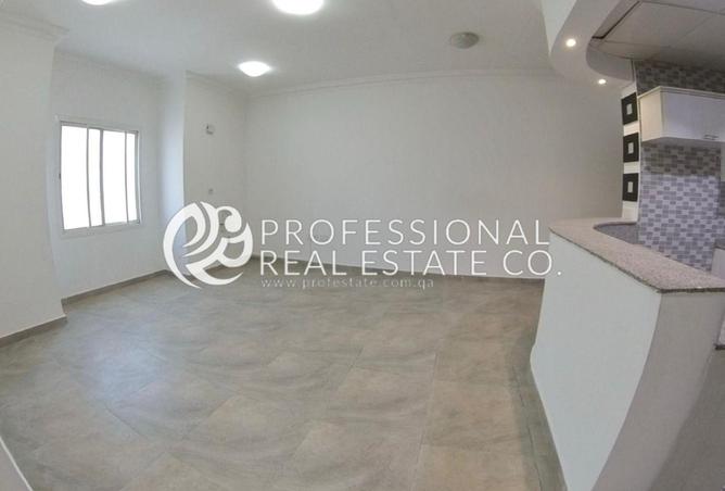 996353 - Property Image 2