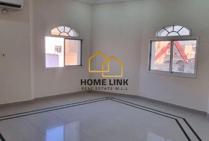 946579 - Property Image 3