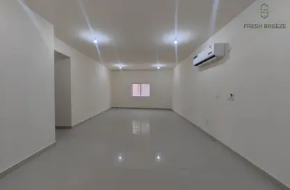 Apartment - 2 Bedrooms - 2 Bathrooms for rent in Al Nasr Street - Al Nasr - Doha