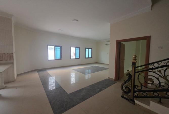 945988 - Property Main Image