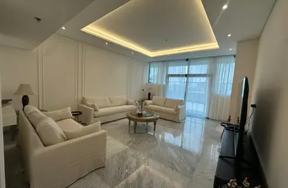 Apartment - 2 Bedrooms - 3 Bathrooms for rent in East Porto Drive - Porto Arabia - The Pearl Island - Doha