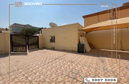 Villa - 6 Bedrooms - 6 Bathrooms for rent in Duhail Villas - Al Duhail - Doha