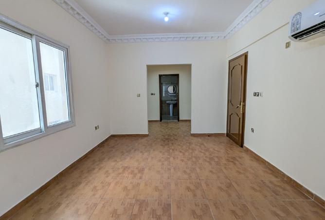 954710 - Property Image 3