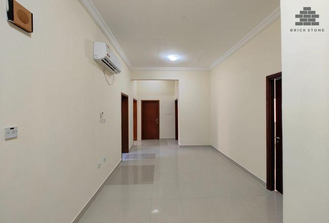 958520 - Property Image 2